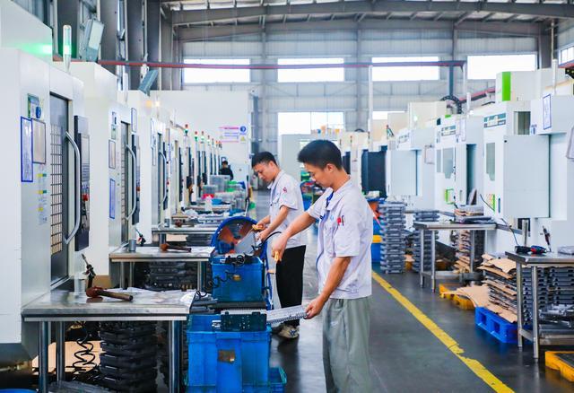 ” 聚力“向新”腾飞池州：插上科技“翅膀