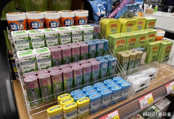 ？口香糖被注意力抛弃了排队不看货架改刷手机(图3)